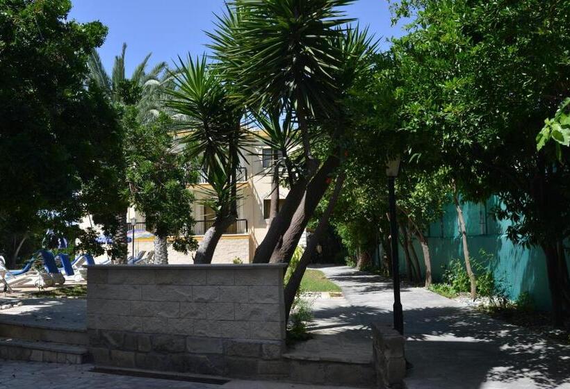 带1个卧室带花园景观的公寓, Odysseas & Eleni Hotel Apartments