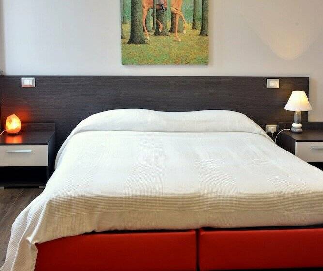 اتاق استاندارد سه نفره, L Antica Caserma