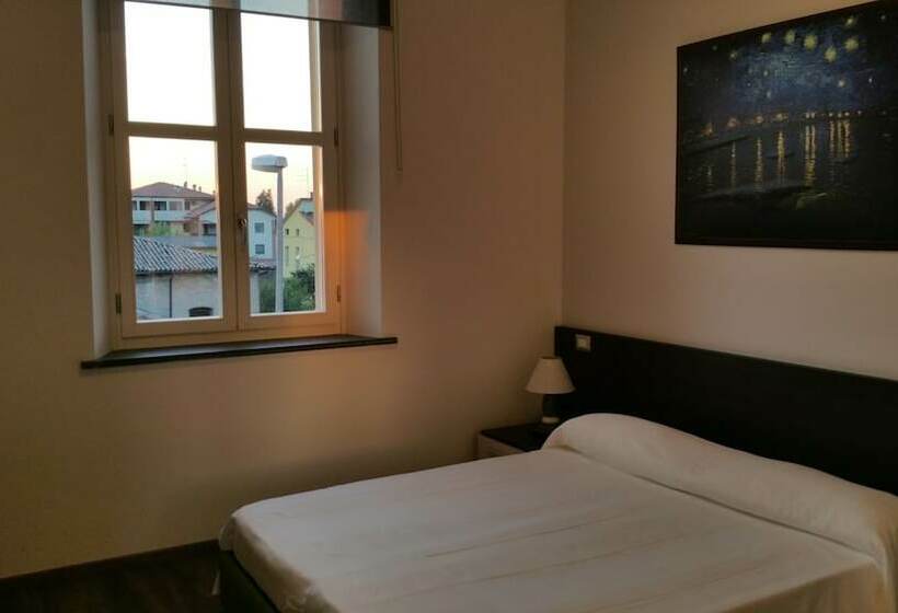 اتاق استاندارد سه نفره, L Antica Caserma