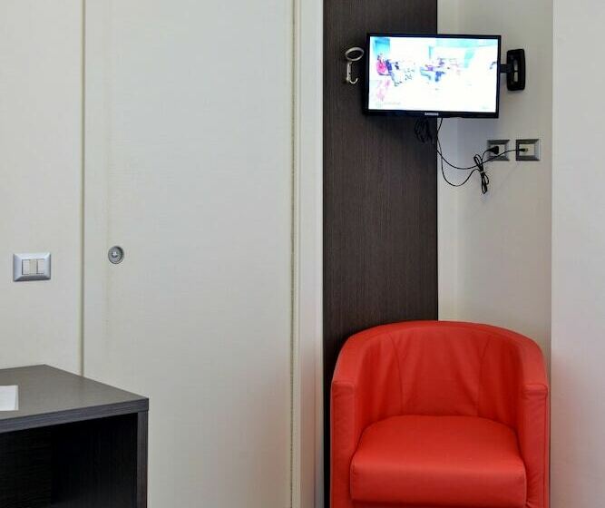 اتاق استاندارد سه نفره, L Antica Caserma