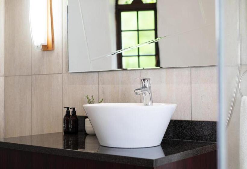 اتاق استاندارد سه نفره, Stellenhof Guest House