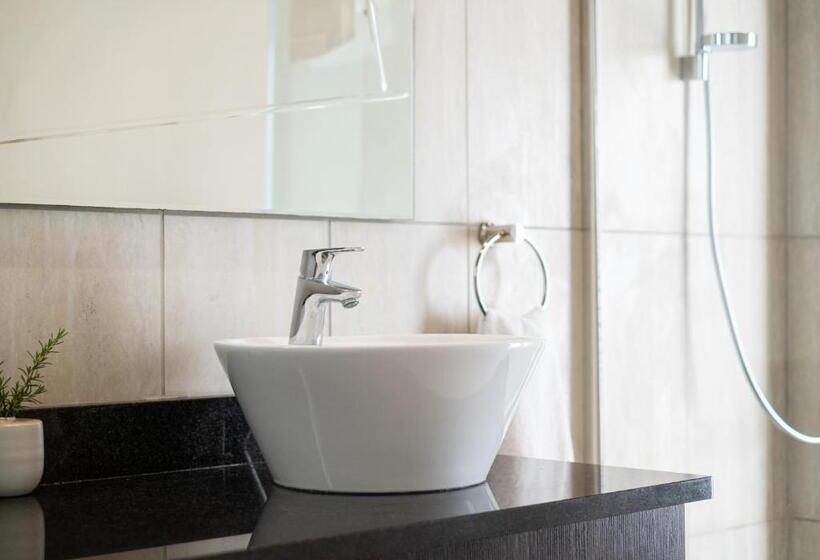 بانگلوی استاندارد, Stellenhof Guest House