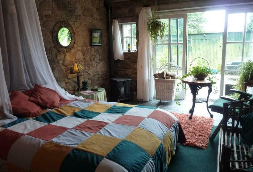 غرفة ديلوكس, Cullintra House