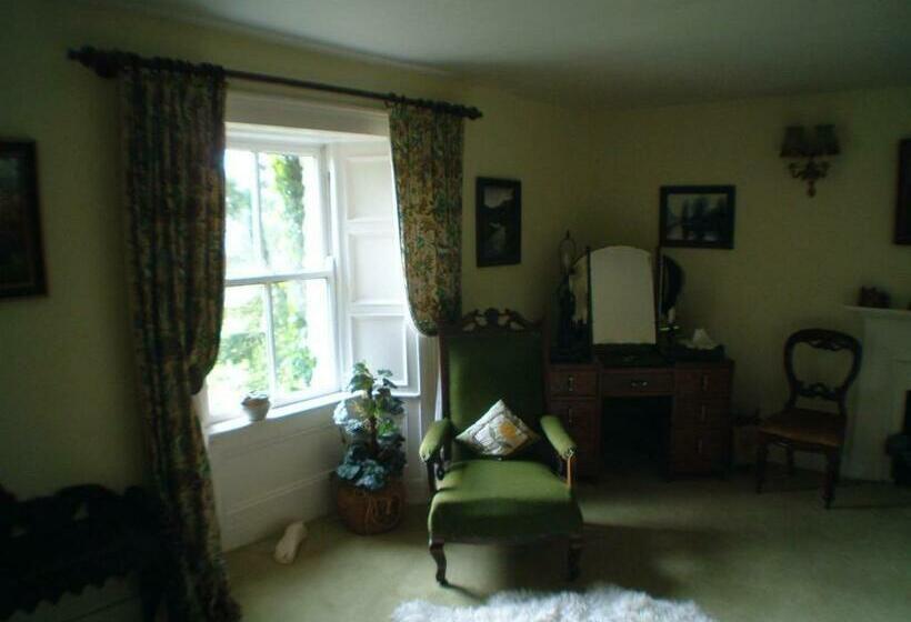 디럭스 룸, Cullintra House