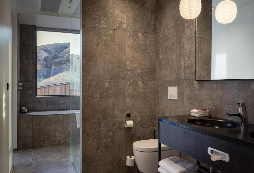 سوییت اجرایی, Fosshotel Glacier Lagoon