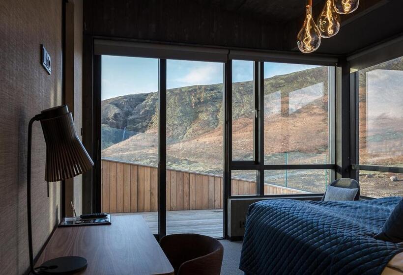 سوییت اجرایی, Fosshotel Glacier Lagoon
