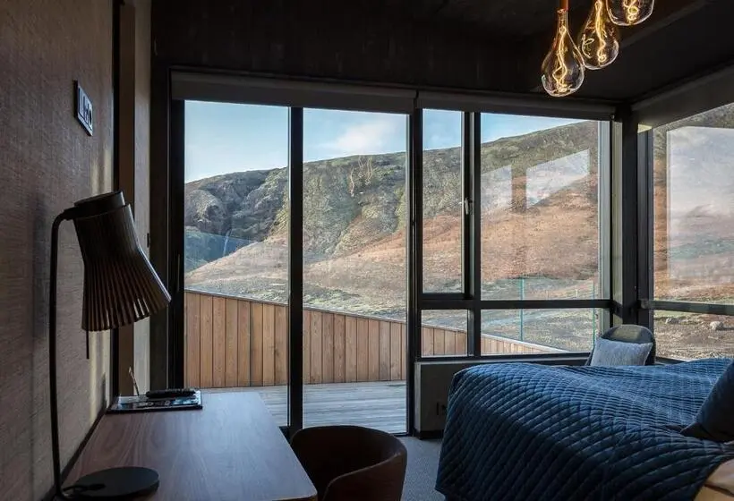 سوییت اجرایی, Fosshotel Glacier Lagoon