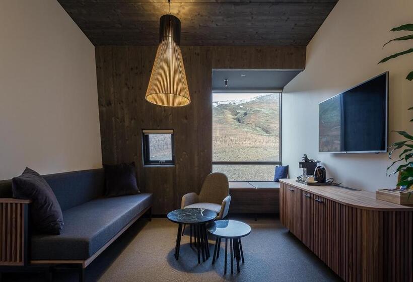 سوییت اجرایی, Fosshotel Glacier Lagoon