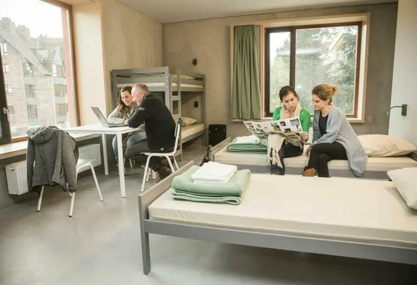 Standard Neljän Hengen Huone, Hostel Groeninghe