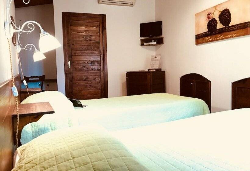 اتاق استاندارد یک نفره, Albergo Tripoli B&b Affittacamere