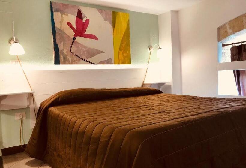 اتاق استاندارد سه نفره, Albergo Tripoli B&b Affittacamere