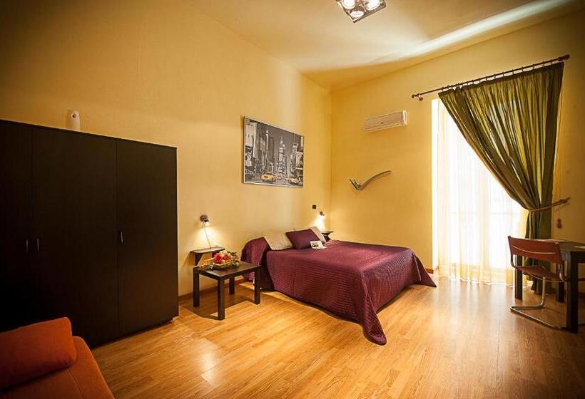 اتاق استاندارد سه نفره, Albergo Tripoli B&b Affittacamere