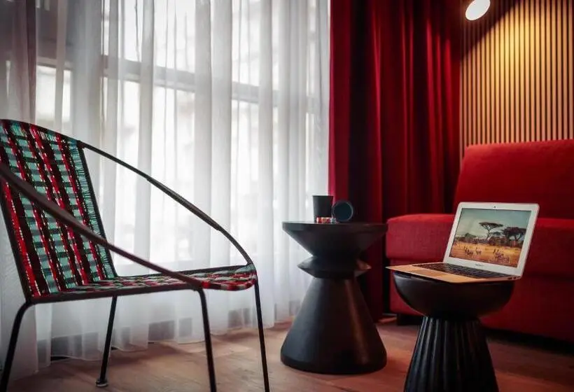 Prestige-huone, Boma Easy Living