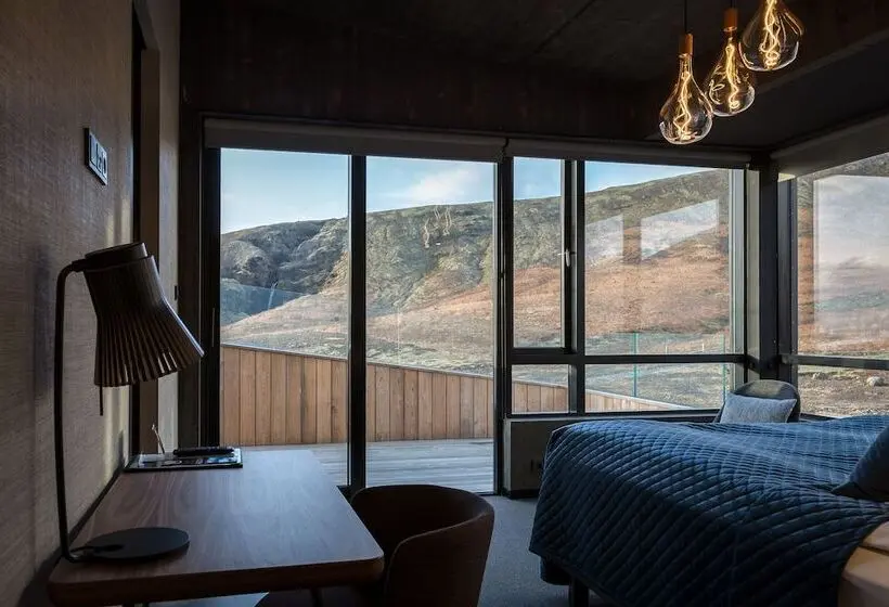 سوییت اجرایی, Fosshotel Glacier Lagoon