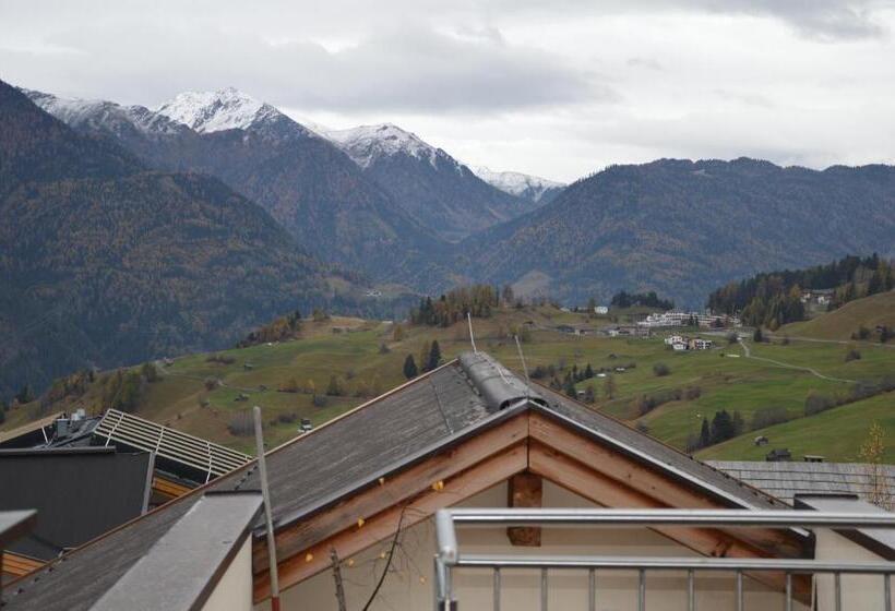 1 Bedroom Penthouse Apartment, Garni Apart Elfriede