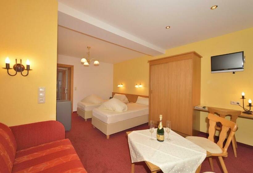 Номер Стандарт Трехместный, Garni Viktoria