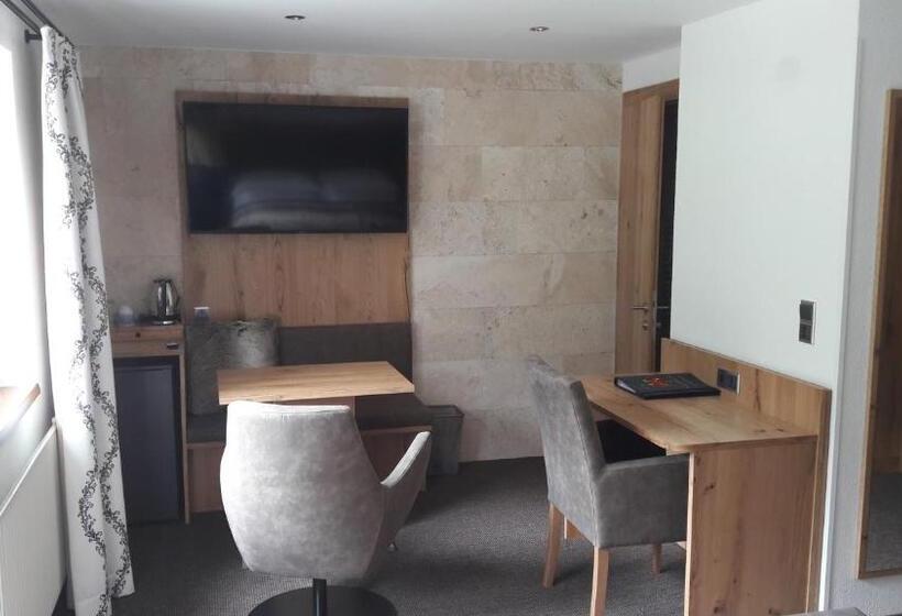 Quarto Deluxe com Sacada, Garni Viktoria
