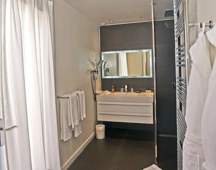 テラス付きジュニアスイート, La Bastide Du Port   Hôtel De Charme