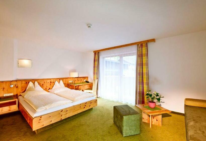 带阳台的高级房间, Mathiesn