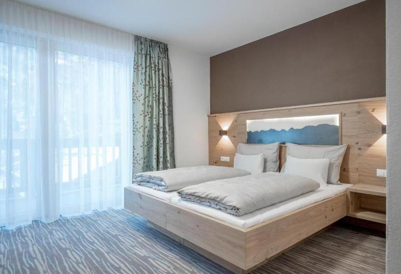 Comfort room with balcony, Mathiesn