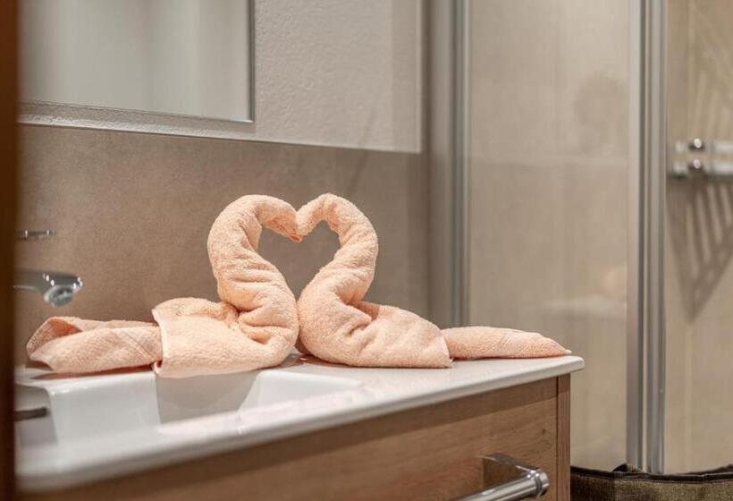 标准间带阳台, Mathiesn