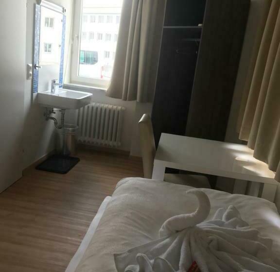 اتاق استاندارد یک نفره, Montagehotel Bed & Steel