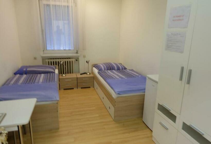 اتاق اکونومی با حمام مشترک, Montagehotel Bed & Steel