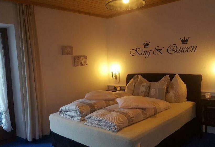 اتاق استاندارد سه تخته با بالکن, Gasthof Gaistal