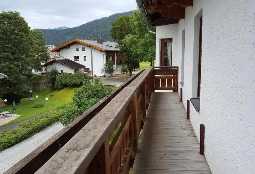 Comfort Kolmen Hengen Huone, Gasthof Gaistal