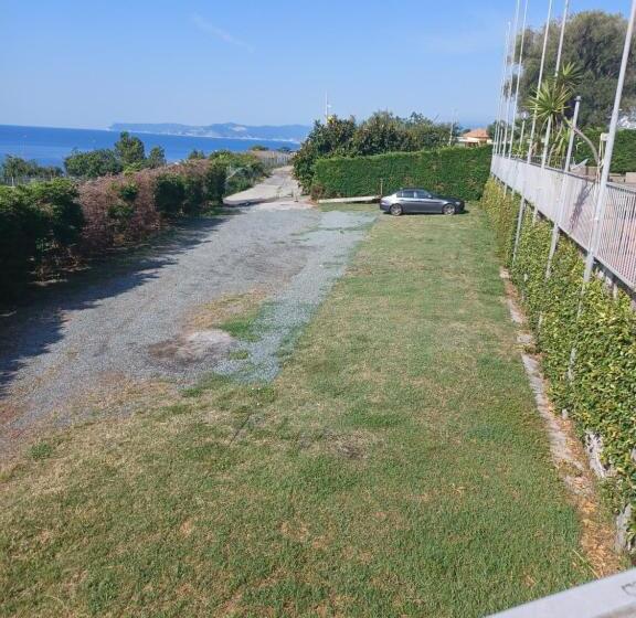 Huoneisto 1 Makuuhuone Merinäkymä, Residence La Vignetta