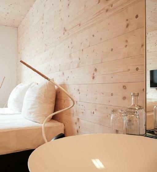 חדר סטנדרט, Sleepwood