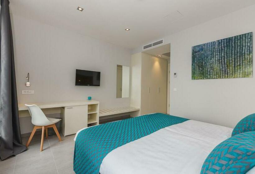 اتاق استاندارد با چشمانداز دریا, štacija