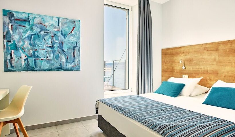 اتاق سوپریور با چشمانداز دریا و بالکن, štacija