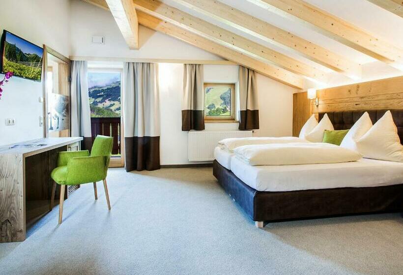 バルコニー付きスタンダードトリプルルーム, Thurnerhof