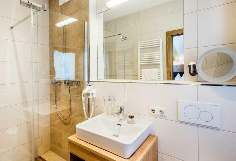 バルコニー付きスタンダードトリプルルーム, Thurnerhof