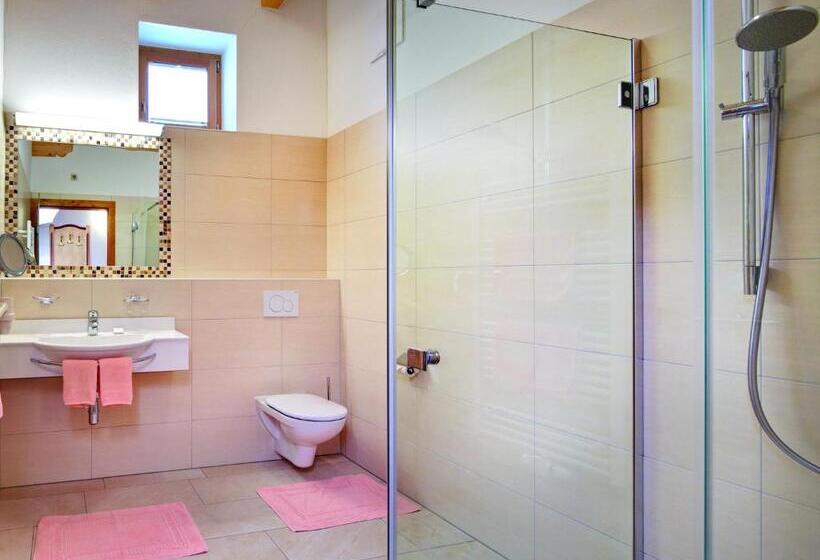 バルコニー付きスタンダードルーム, Thurnerhof