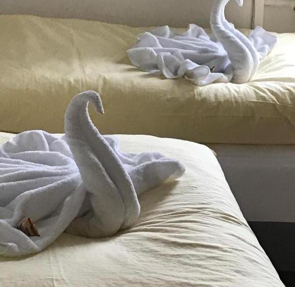 غرفة قياسية ثلاثية, Montagehotel Bed & Steel