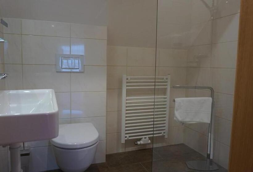 غرفة ديلوكس ثلاثية, Waldrast Bed & Breakfast