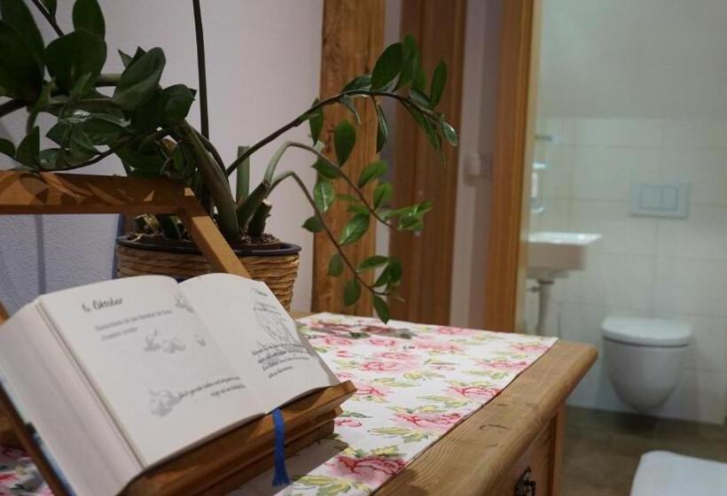 Трехместный Номер Deluxe, Waldrast Bed & Breakfast