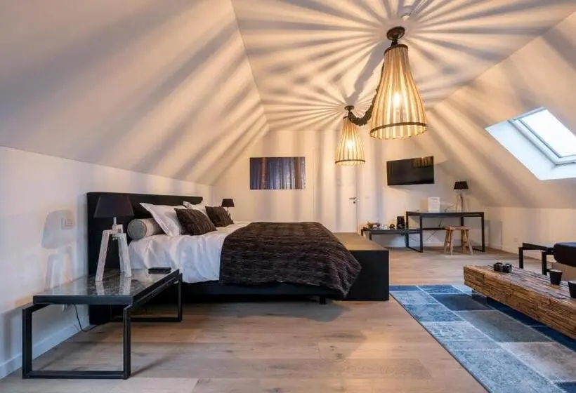 Deluxe Kolmen Hengen Huone, B&b La Douceur De La Miclette