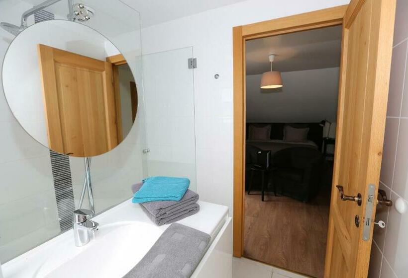 اتاق استاندارد با چشم‌انداز باغ, B&b Le Bois De Champia