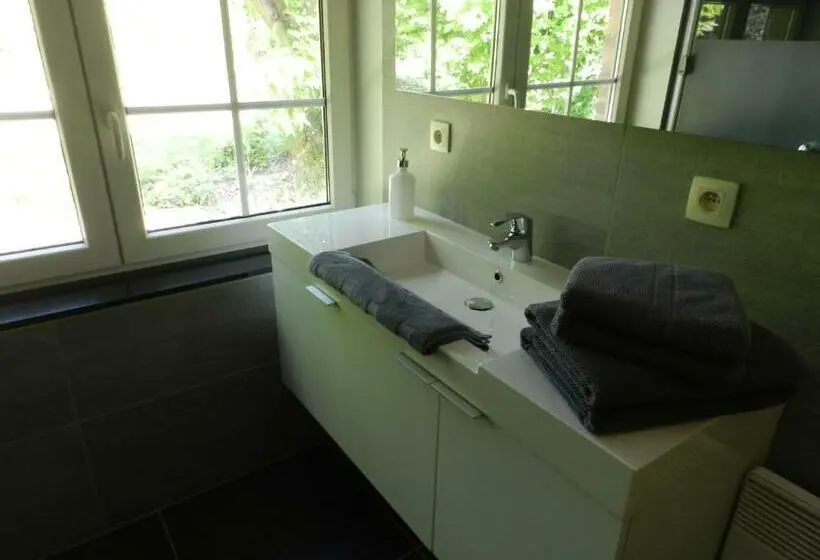 キングサイズベッドのスタンダードルーム, B&b Le Bois De Champia