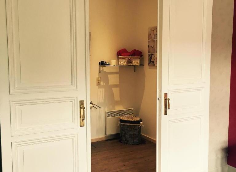 חדר סטנדרט מותאם לאדם עם מוגבלויות, B&b Le Notaire