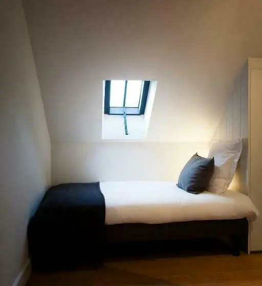 デラックスルーム, B&b O Lit