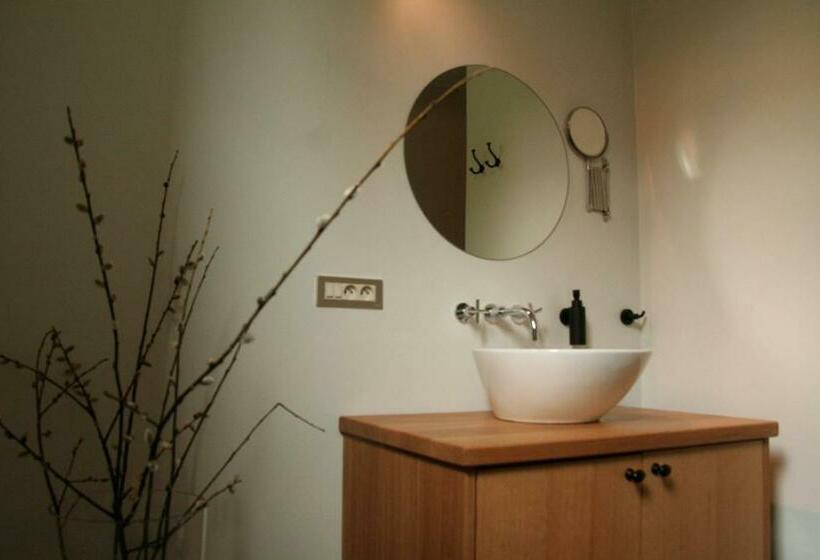 Номер Стандарт, B&b O Lit