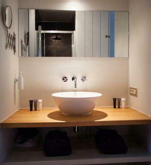 デラックスルーム, B&b O Lit