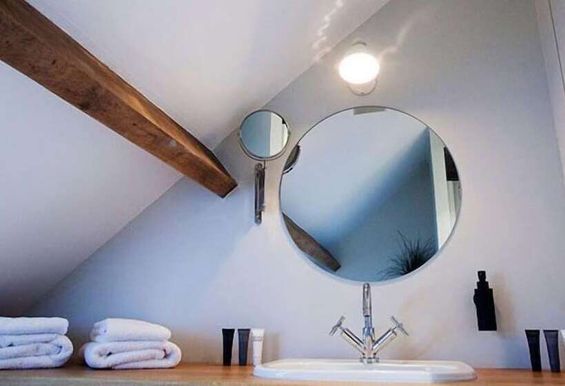 スタンダードルーム, B&b O Lit