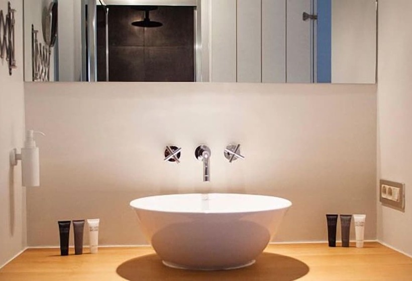 חדר דלוקס, B&b O Lit