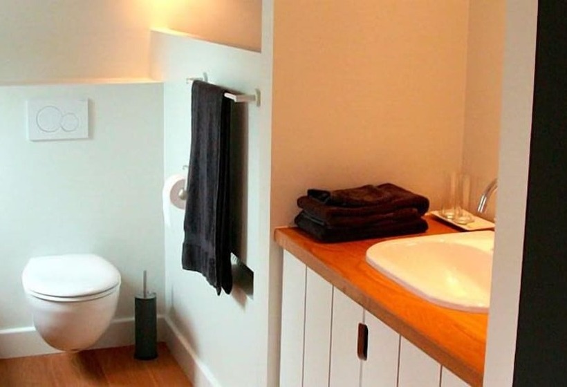 デラックスルーム, B&b O Lit