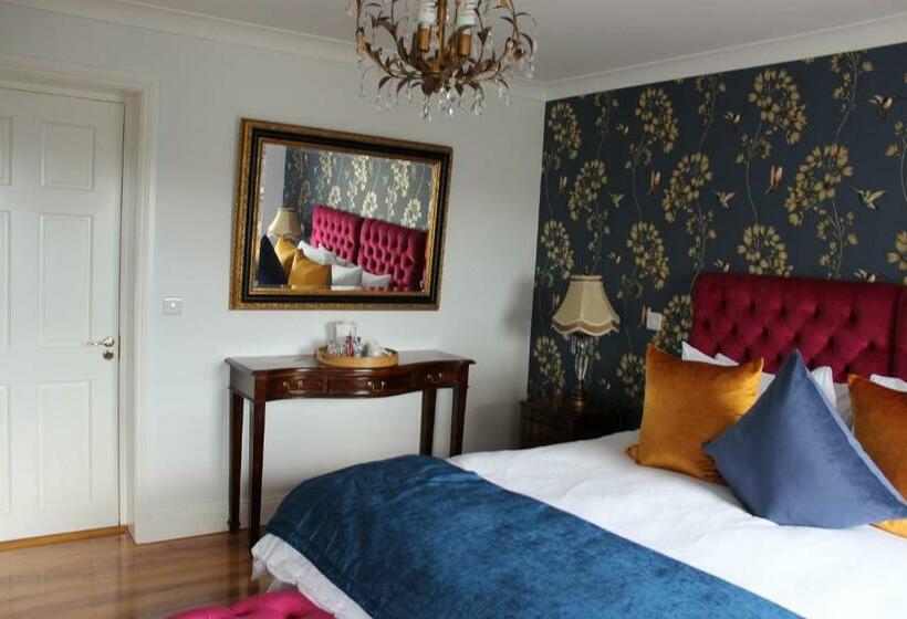 חדר סופריור עם מיטת קינג, Boyne View House